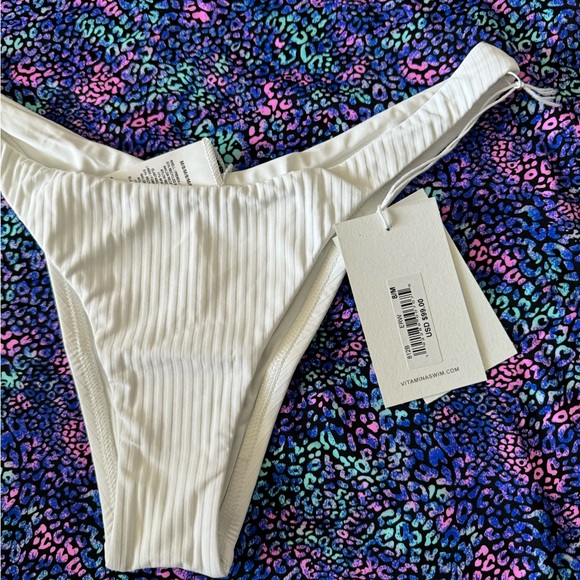 NWT Vitamin A White Ribbed Cheeky Swimsuit bottoms size 8/M - Picture 6 of 7
